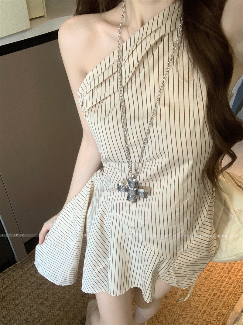 Striped Off-Shoulder Top with Irregular Hem Summer 2026 - Image 3