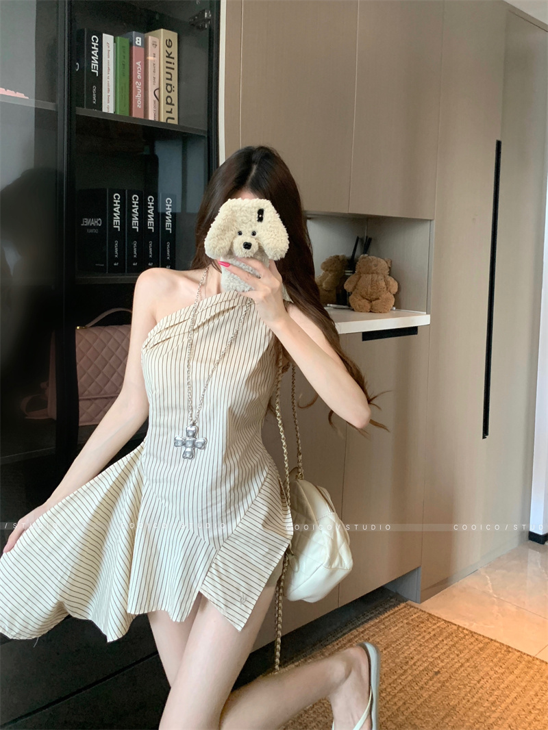 Striped Off-Shoulder Top with Irregular Hem Summer 2026 - Image 4