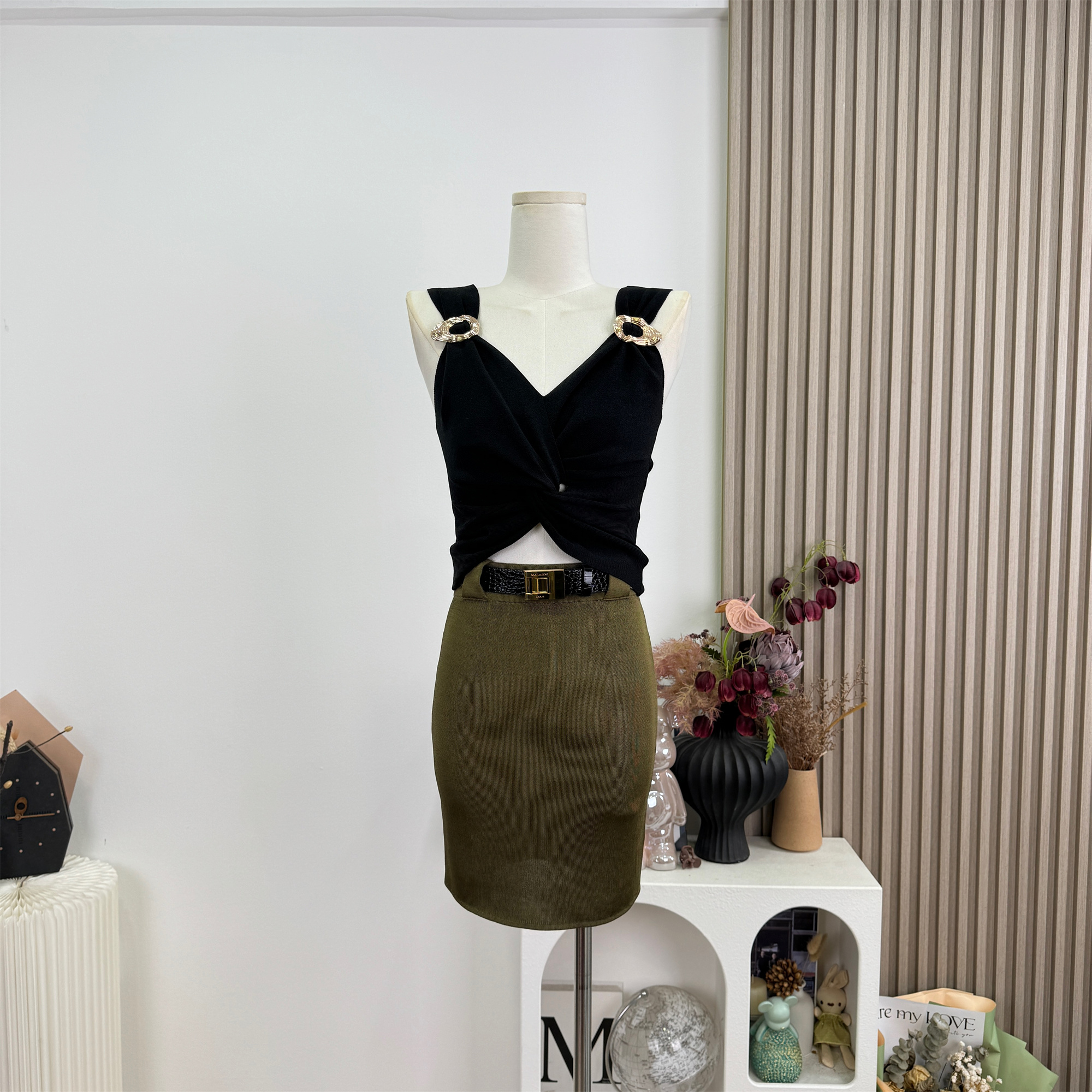 OKMASHOP Misty Night High-IQ Knit V-Neck Vest and Skirt Two-Piece Set for Women Summer - Image 2
