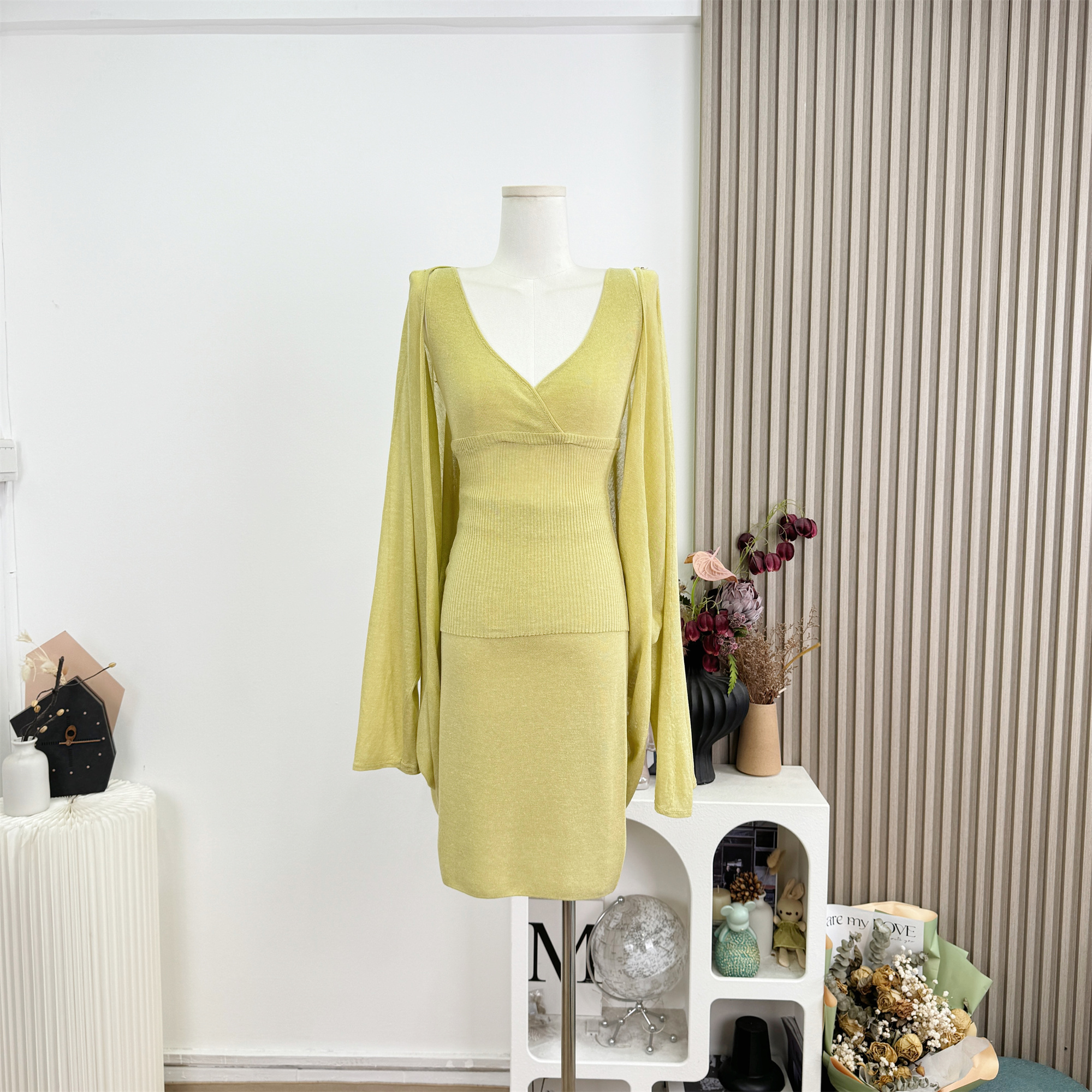 Women's Summer Linen Knit 3-Piece Set Cardigan Cami and Skirt - Image 4