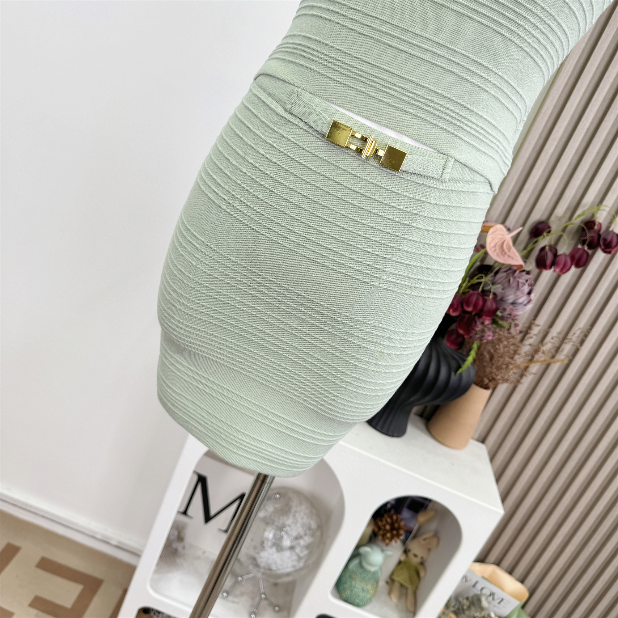 Elegant Knit Cami Top and Bodycon Mini Skirt Two-Piece Set for Women - Image 3
