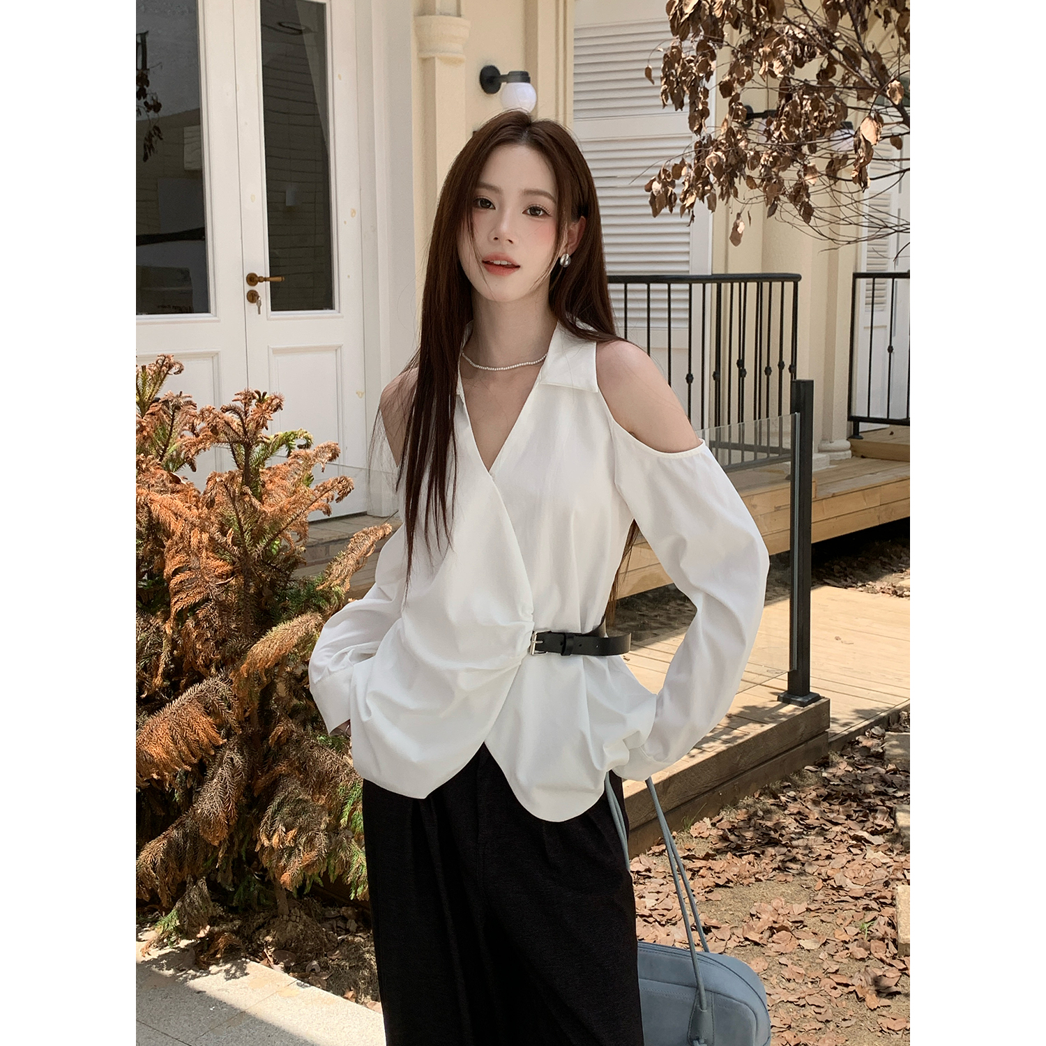Women's Solid Color Long Sleeve Shirt with Design Details Fall 2026 - Image 2