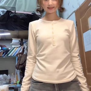 Korean Long Sleeve Women's Slim Fit Warm Base Layer Top New Season Stylish Youthful Loose Fit