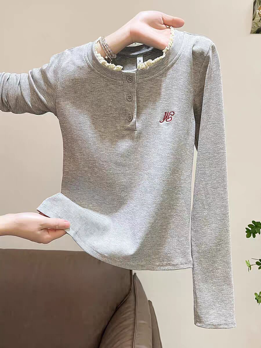 Sweet Lace Round Neck Long Sleeve Slim Fit Base Layer Top New Arrival - Image 3